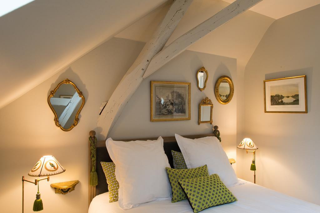 La Folie Saint Julien Bed & Breakfast Room photo